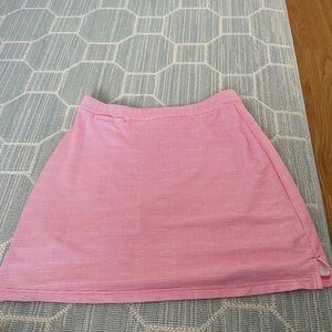 Peter Millar skirt. Built in liner. Never worn. 17.5 inches long